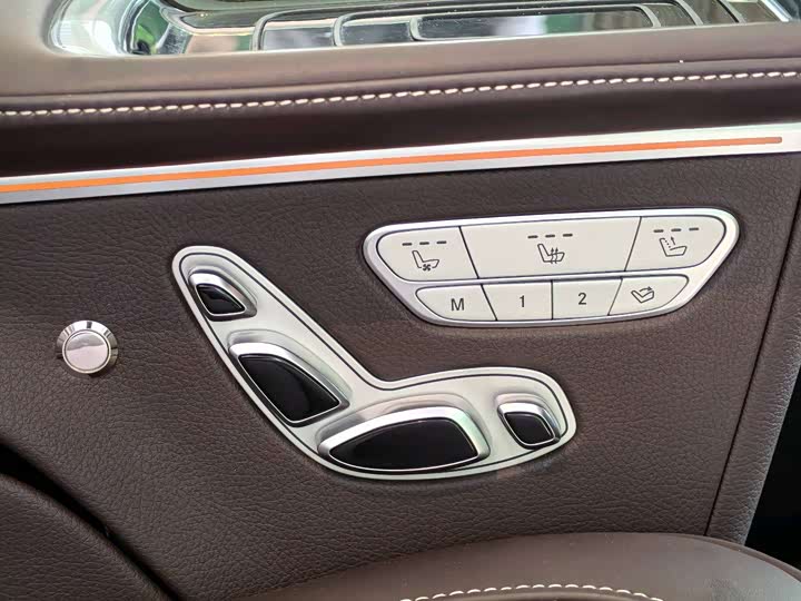 Mercedes-Benz V-Class 2022 2022款 V 260 L 长轴距豪华版
