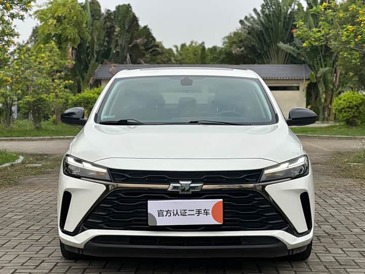 Chevrolet Monza 2023 2023款 1.3T 轻混自动尊享版