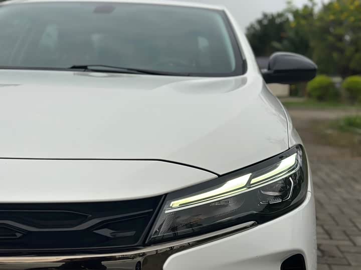 Chevrolet Monza 2023 2023款 1.3T 轻混自动尊享版