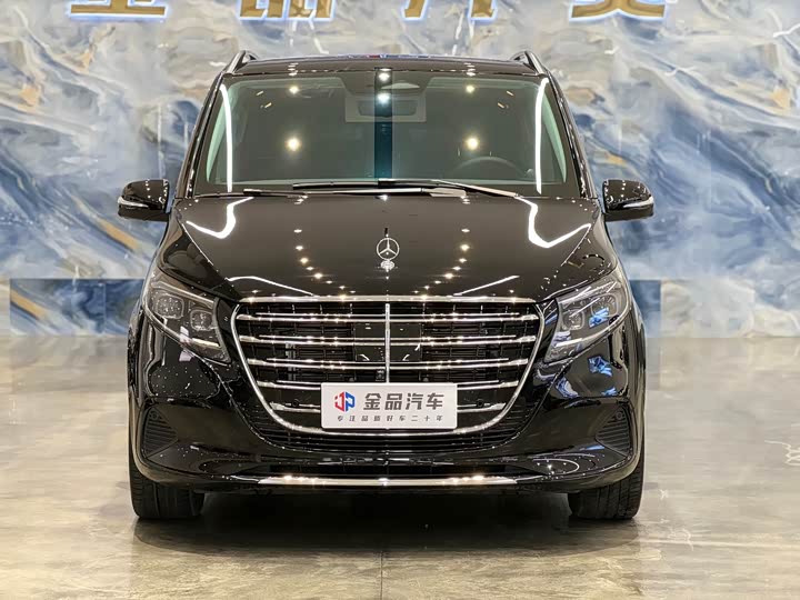 Mercedes-Benz V-Class 2024 2024款 V 300 L 长轴距豪华版