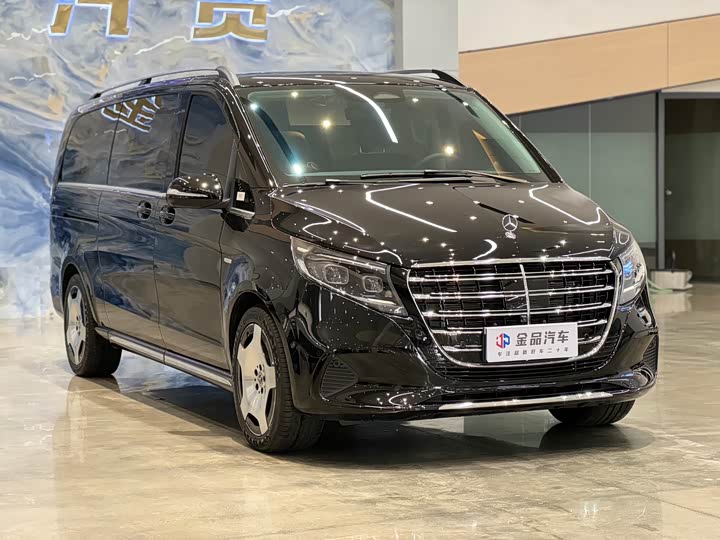Mercedes-Benz V-Class 2024 2024款 V 300 L 长轴距豪华版
