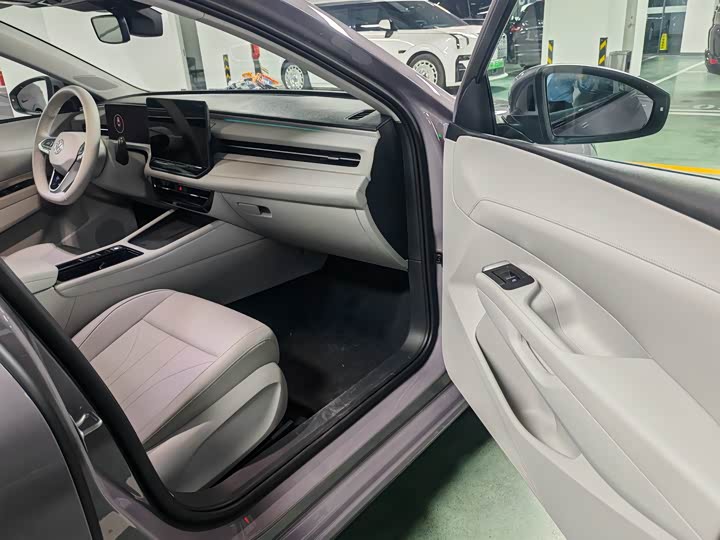 Volkswagen Lavida 2026 2026款 Pro 300TSI 智逸版
