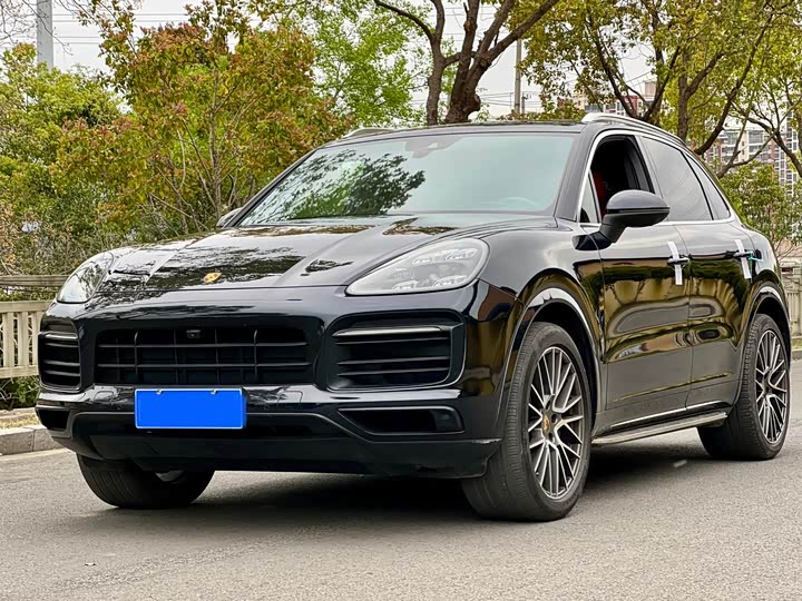 Фото 1 - Porsche Cayenne