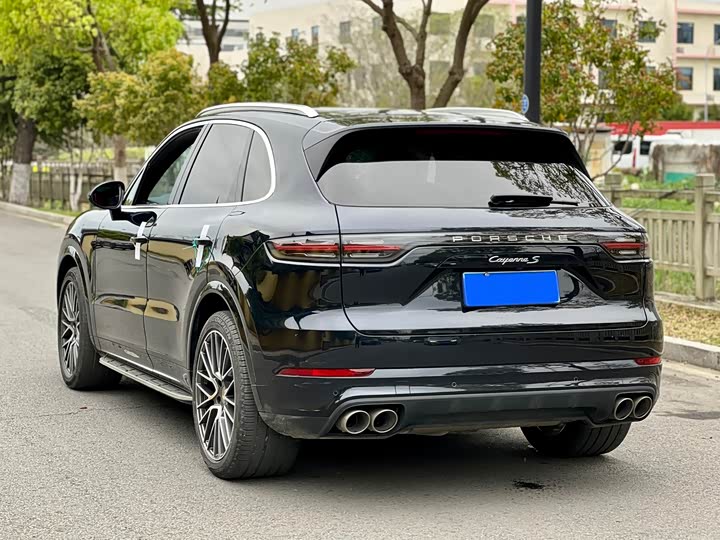 Фото 4 - Porsche Cayenne