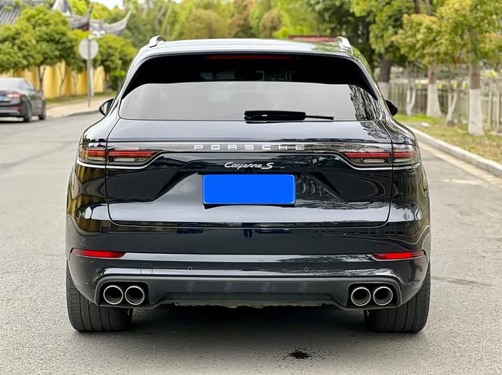 Фото 5 - Porsche Cayenne
