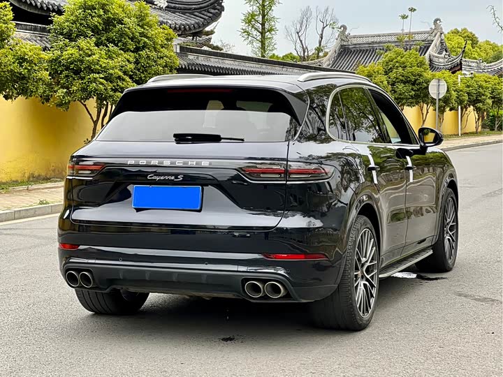 Фото 6 - Porsche Cayenne