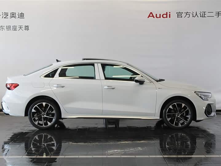 Audi A3 2026 2026款 A3L Limousine 35TFSI 飞驰尊享型