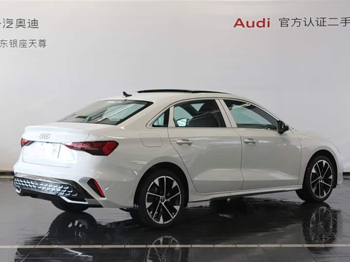 Audi A3 2026 2026款 A3L Limousine 35TFSI 飞驰尊享型