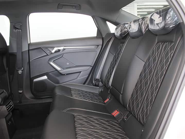 Audi A3 2026 2026款 A3L Limousine 35TFSI 飞驰尊享型