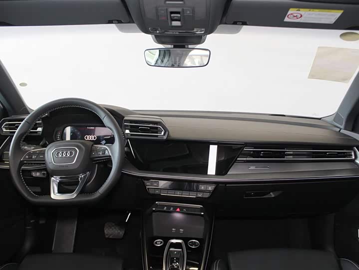 Audi A3 2026 2026款 A3L Limousine 35TFSI 飞驰尊享型