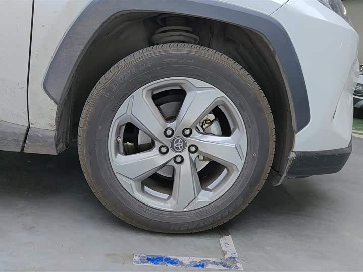 Toyota RAV4 2021 2021款 2.0L CVT两驱风尚版
