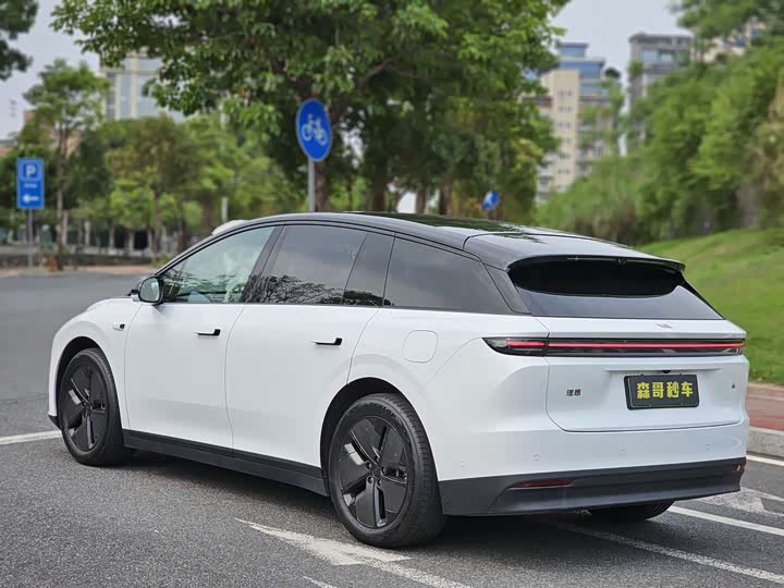 LiXiang i6 2025 2025款 两驱标准版