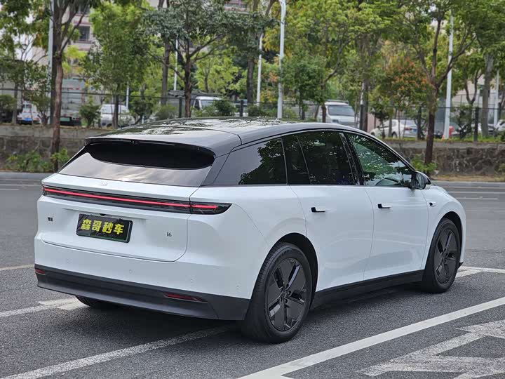 LiXiang i6 2025 2025款 两驱标准版