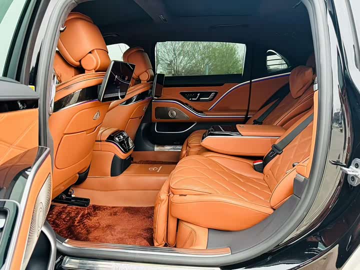Фото 7 - Mercedes-Benz Maybach S-Class