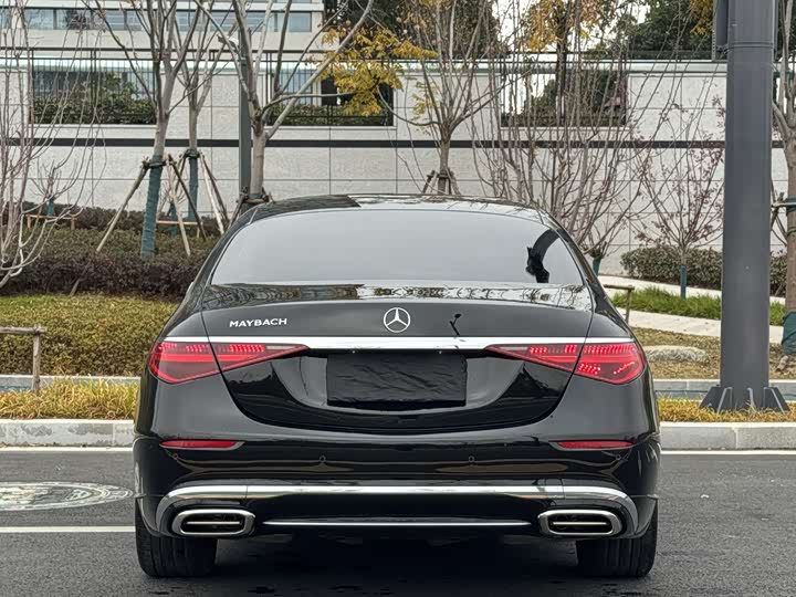 Фото 9 - Mercedes-Benz Maybach S-Class
