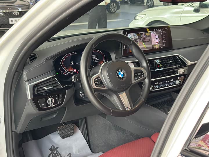 Фото 7 - BMW 5 Series
