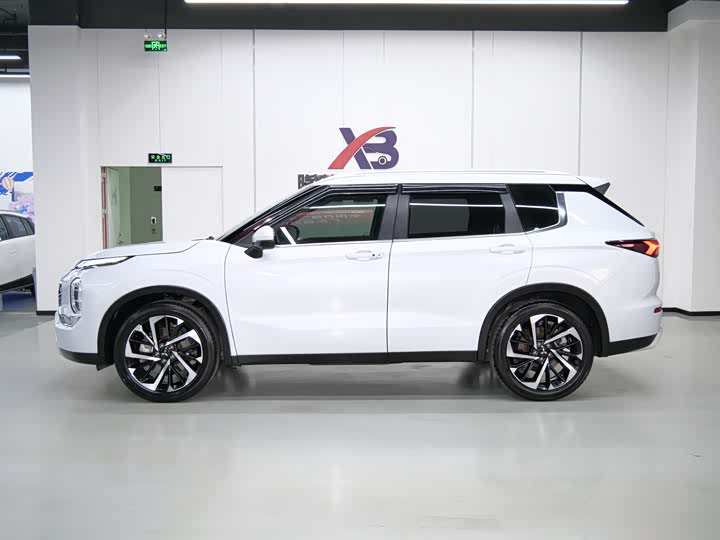 2023 Mitsubishi Outlander