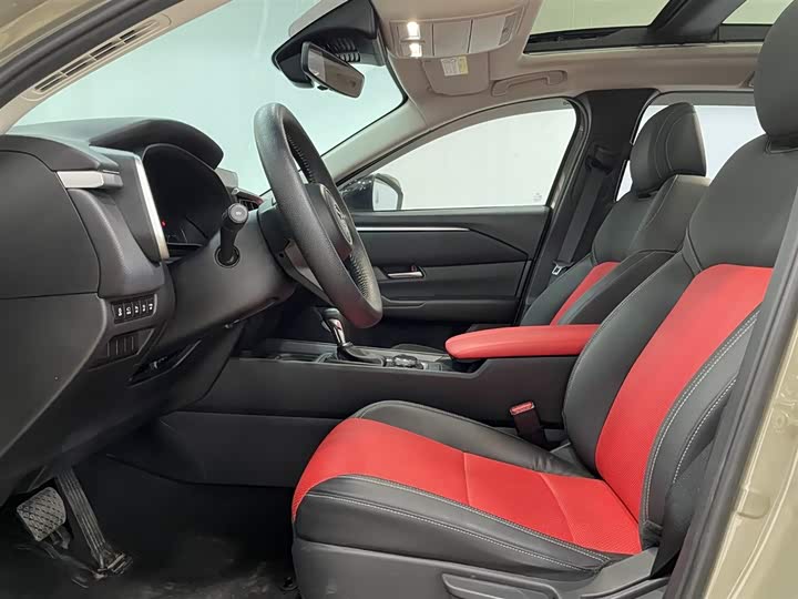 Photo 4 - Mazda CX-50