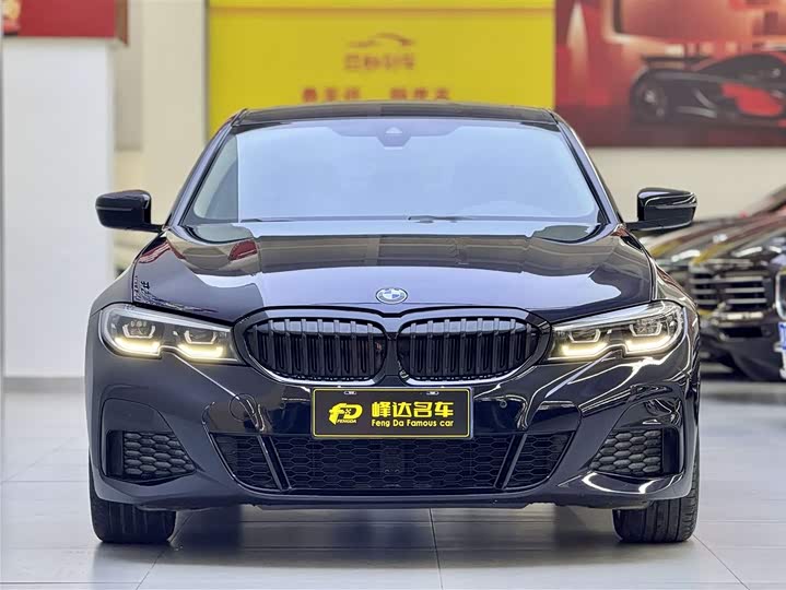 Photo 3 - BMW 3 Series