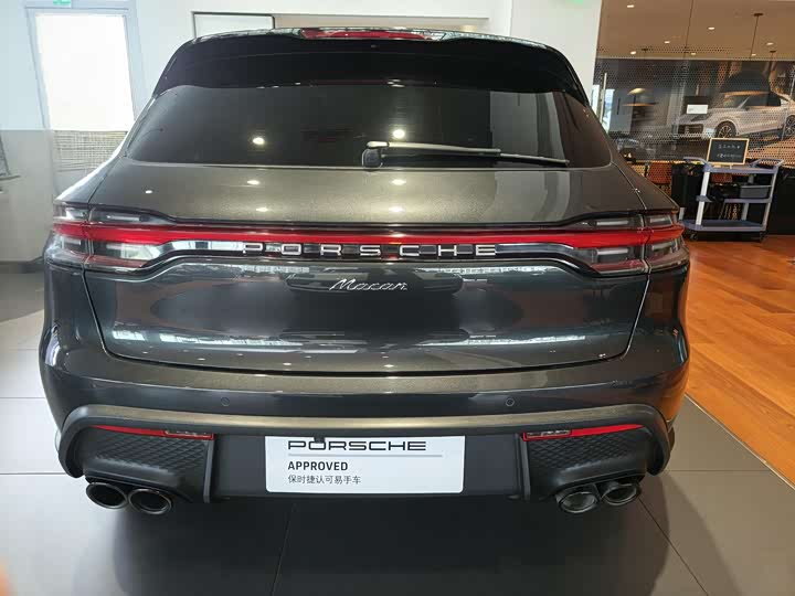 Photo 5 - Porsche Macan