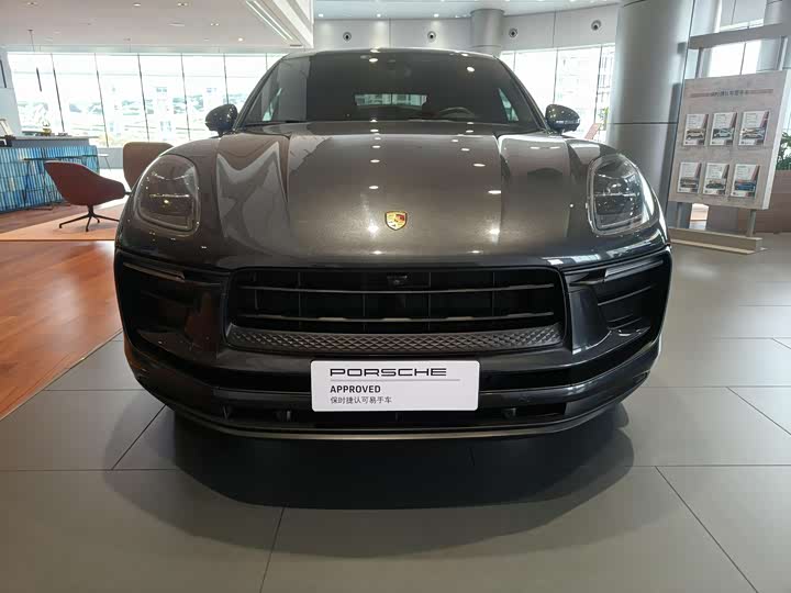 Photo 7 - Porsche Macan