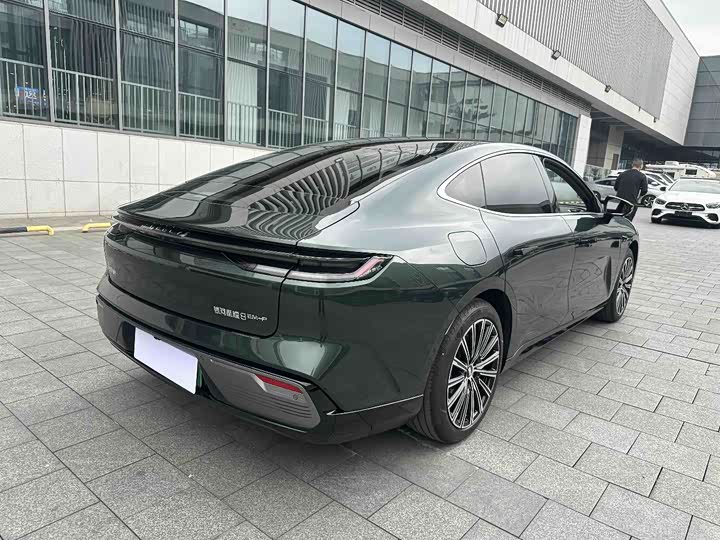 Zdjęcie 2 - Geely Galaxy Starshine 8 EM-i