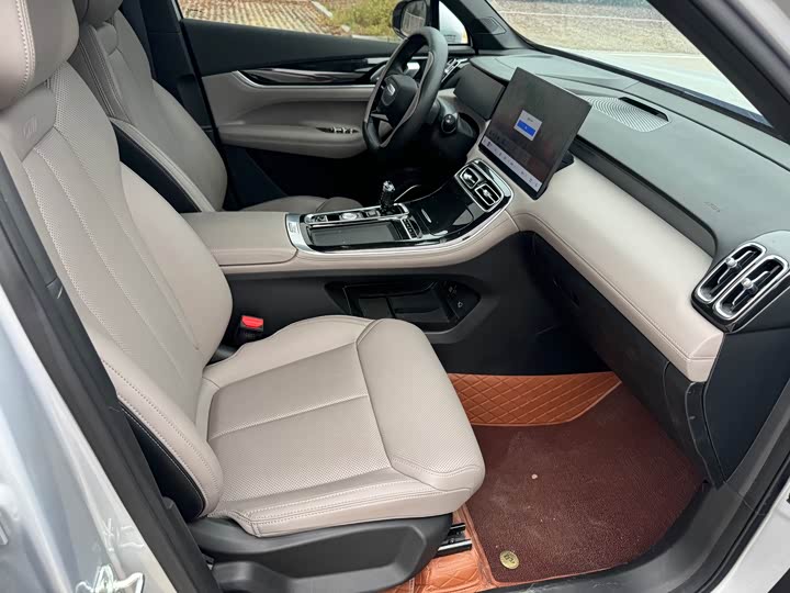 Geely Atlas L 2025 2025款 第四代 1.5TD DCT 启程