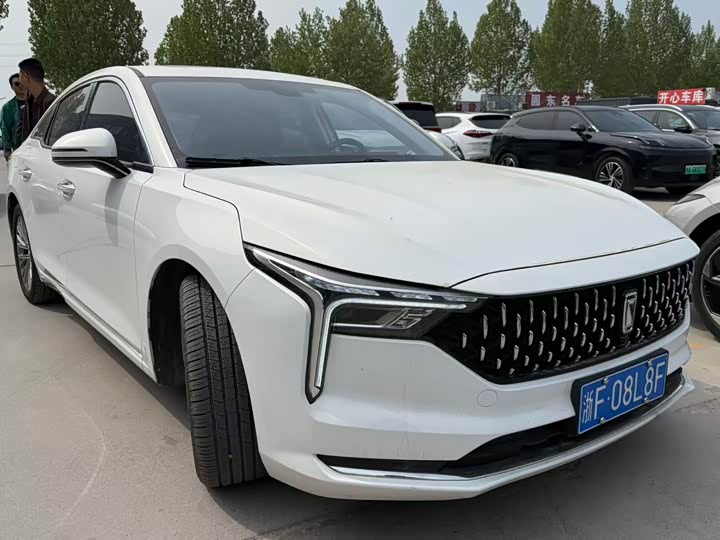 Bestune B70 2025 2025款 龙耀版 1.5T 舒享型