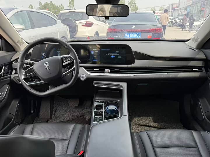 Bestune B70 2025 2025款 龙耀版 1.5T 舒享型