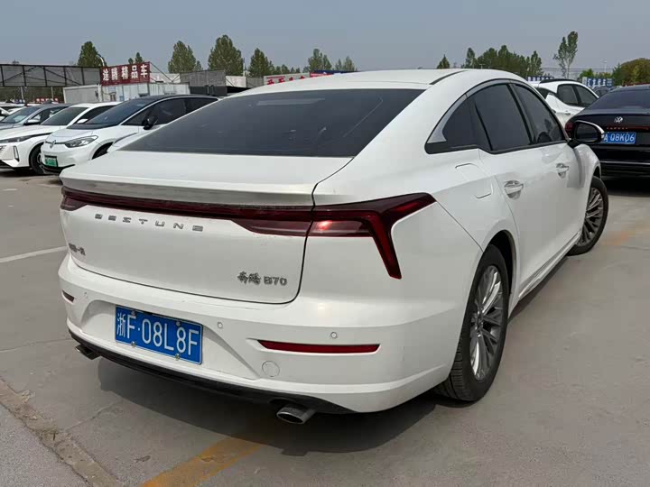 Bestune B70 2025 2025款 龙耀版 1.5T 舒享型