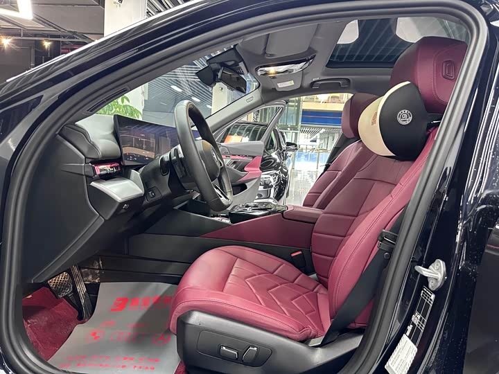 Фото 4 - BMW 5 Series