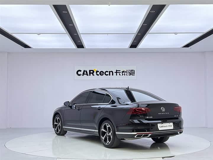 Фото 3 - Volkswagen Magotan