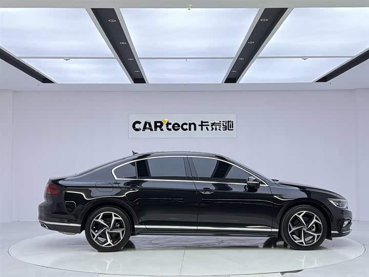 Фото 6 - Volkswagen Magotan