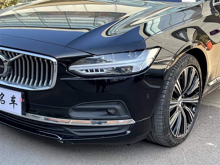 Volvo S90 2025 2025款 B5 智雅豪华版