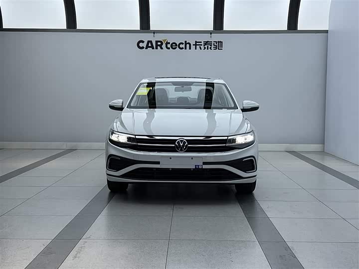 Фото 2 - Volkswagen Bora