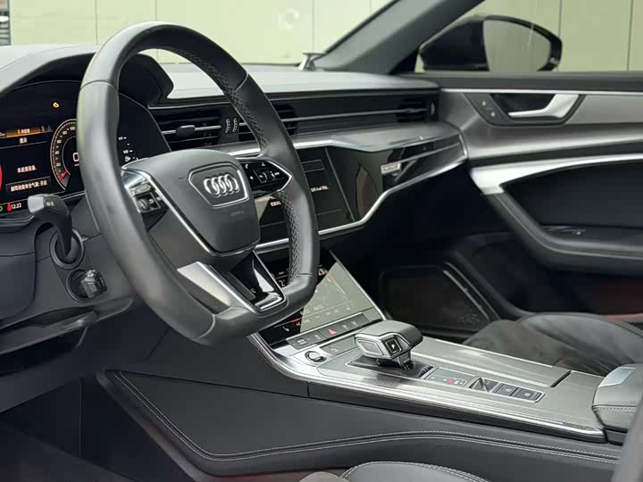 Photo 9 - Audi A6L