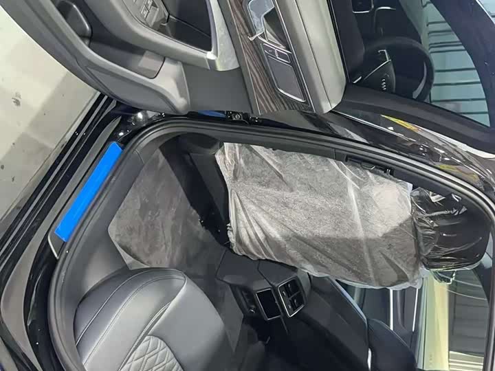 Audi A6L 2026 2026款 45 TFSI quattro 臻选动感型