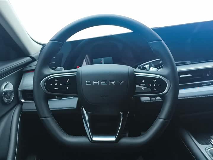 Zdjęcie 9 - Chery Arrizo 8