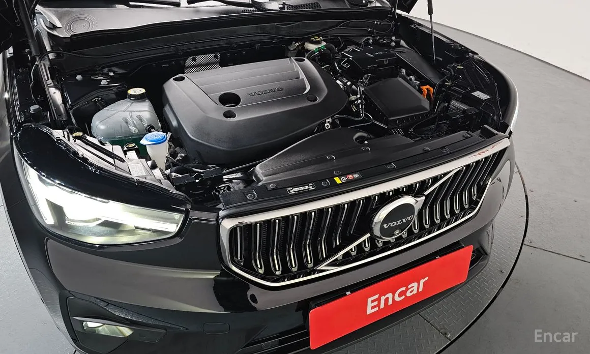Фото 6 - Volvo XC40