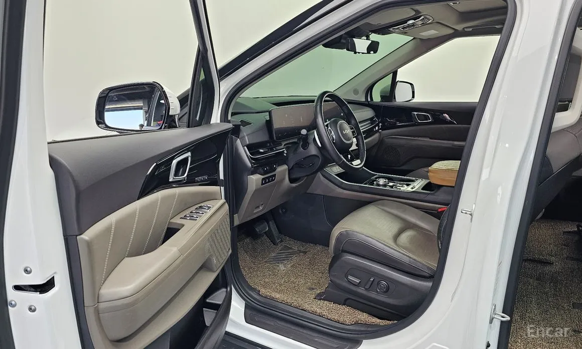 Kia Carnival 2023 Gasoline 9-Seater Signature
