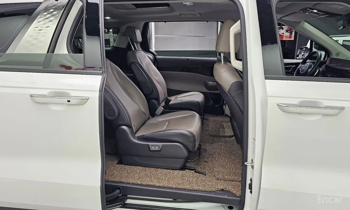 Kia Carnival 2023 Gasoline 9-Seater Signature