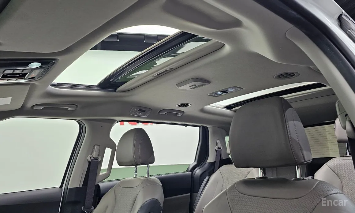 Kia Carnival 2023 Gasoline 9-Seater Signature