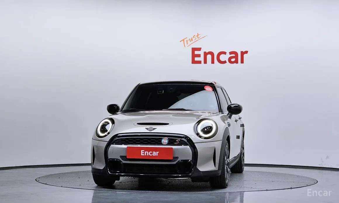 Фото 3 - Mini Cooper