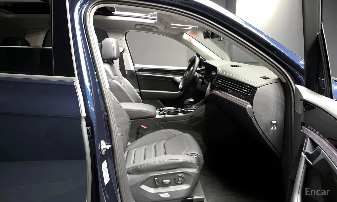 صورة 12 - Volkswagen Touareg
