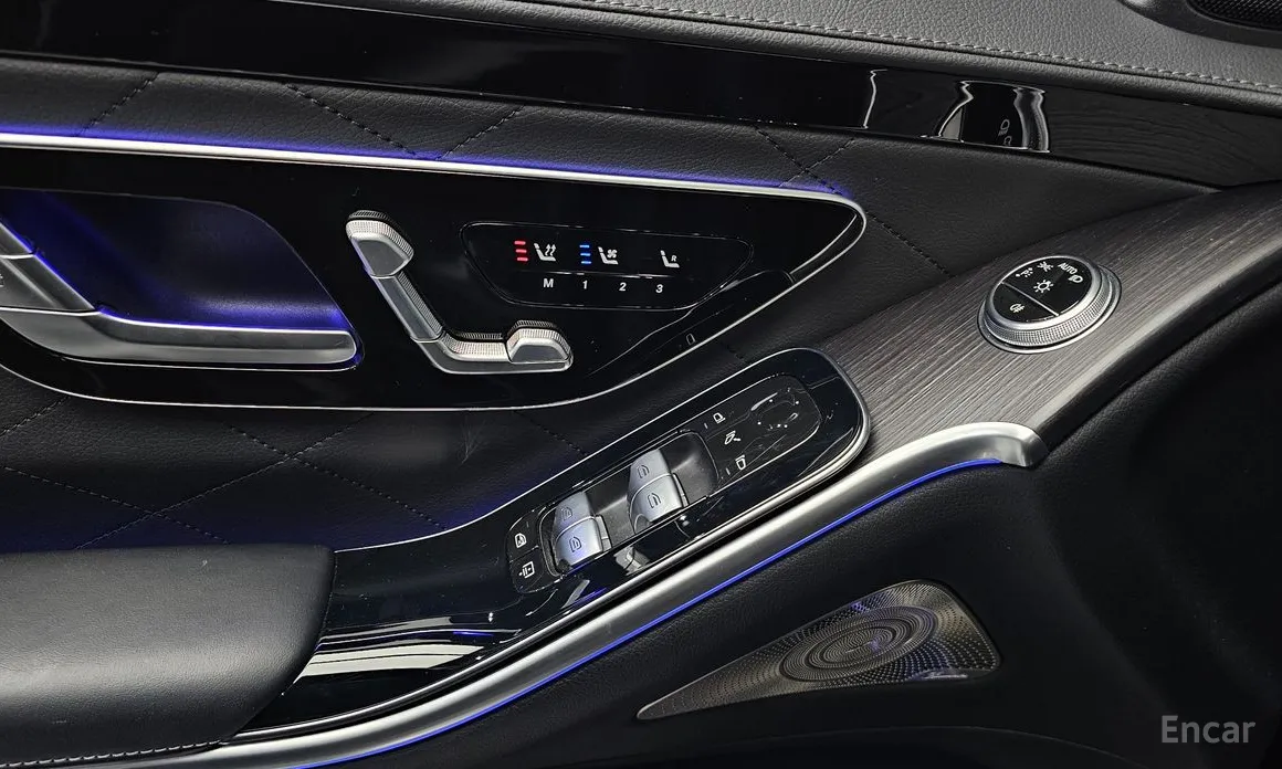 Фото 19 - Mercedes-Benz S-Class