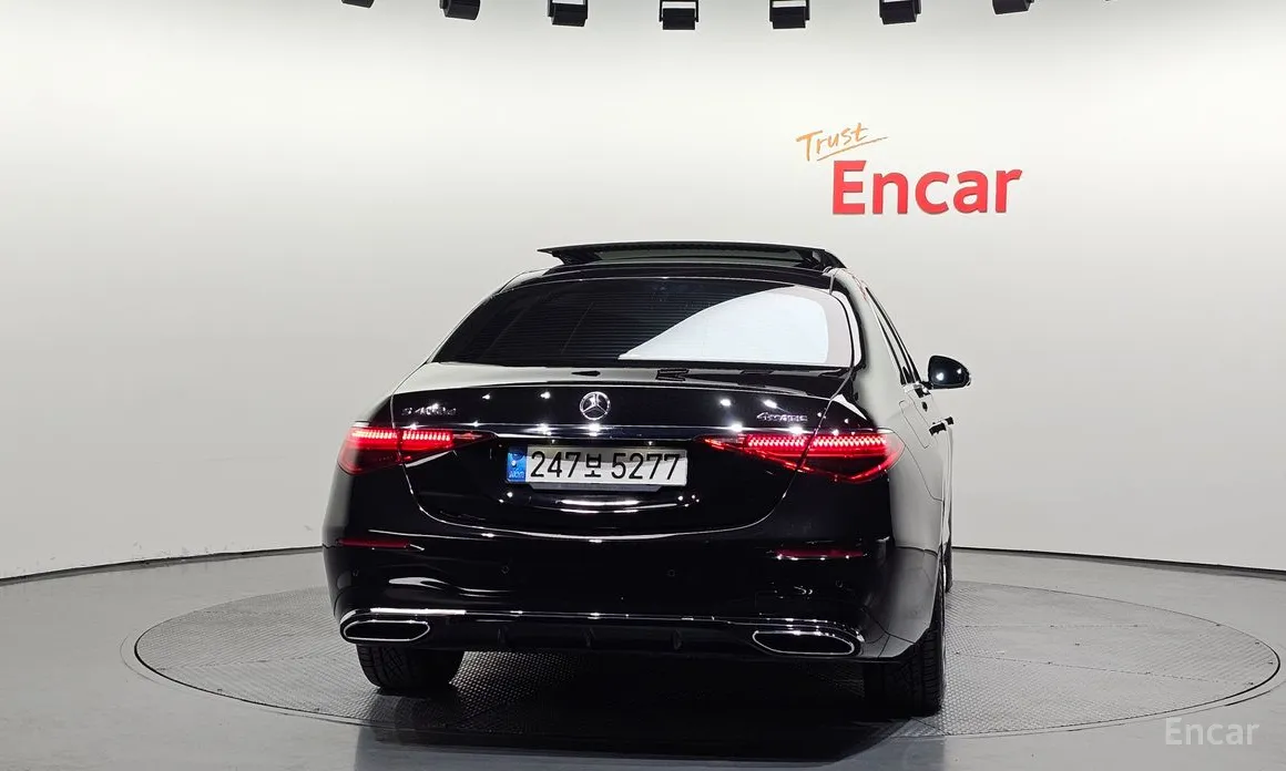 Фото 4 - Mercedes-Benz S-Class