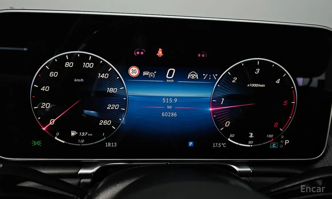 Фото 8 - Mercedes-Benz S-Class