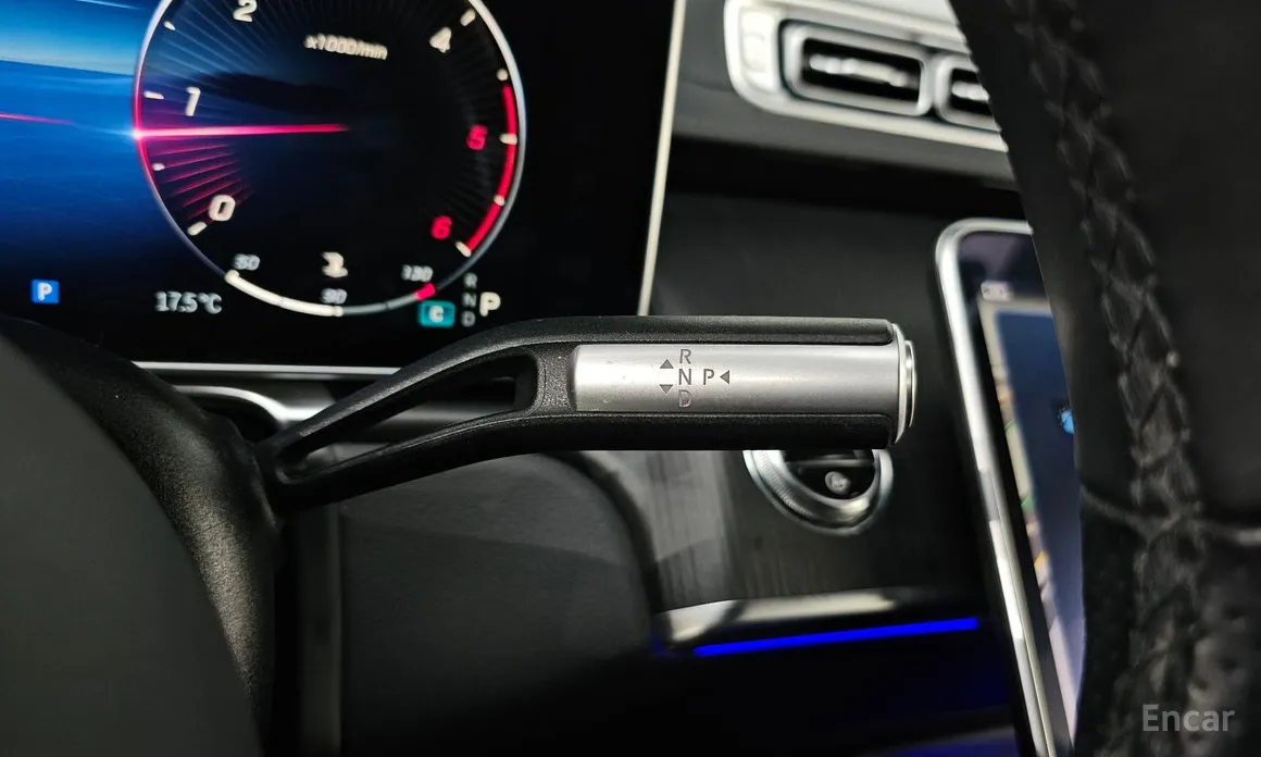 Фото 9 - Mercedes-Benz S-Class