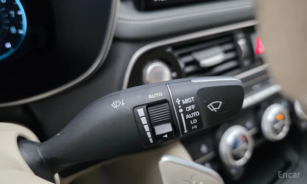صورة 17 - Genesis G70
