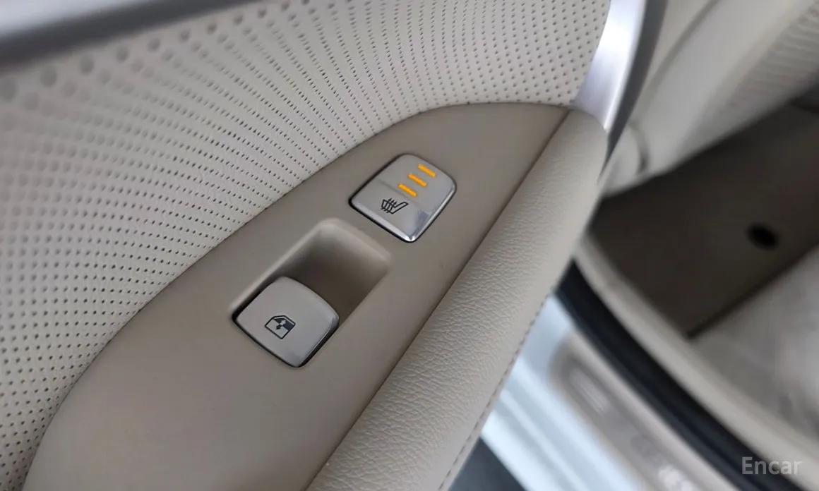 صورة 18 - Genesis G70